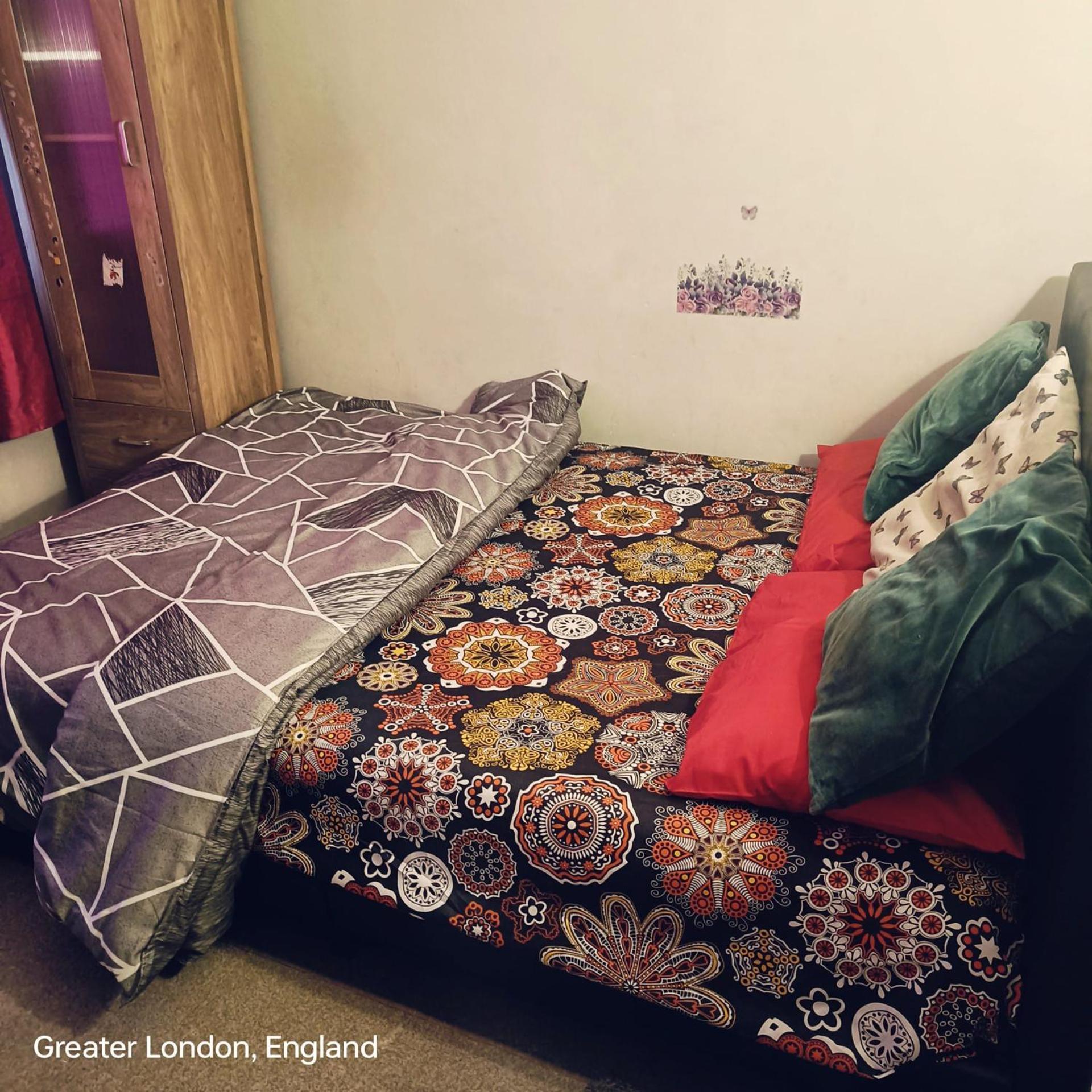 Cosy Private Room In Hornchurch, London With Free Parking Bagian luar foto